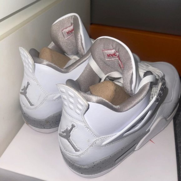 Air Jordan 4 Retro “White Oreo” - Picture 2 of 6